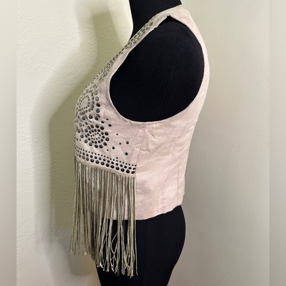XXI Faux Suede Studded Vest Size S, Festival, Boho, Western - Picture 2 of 7